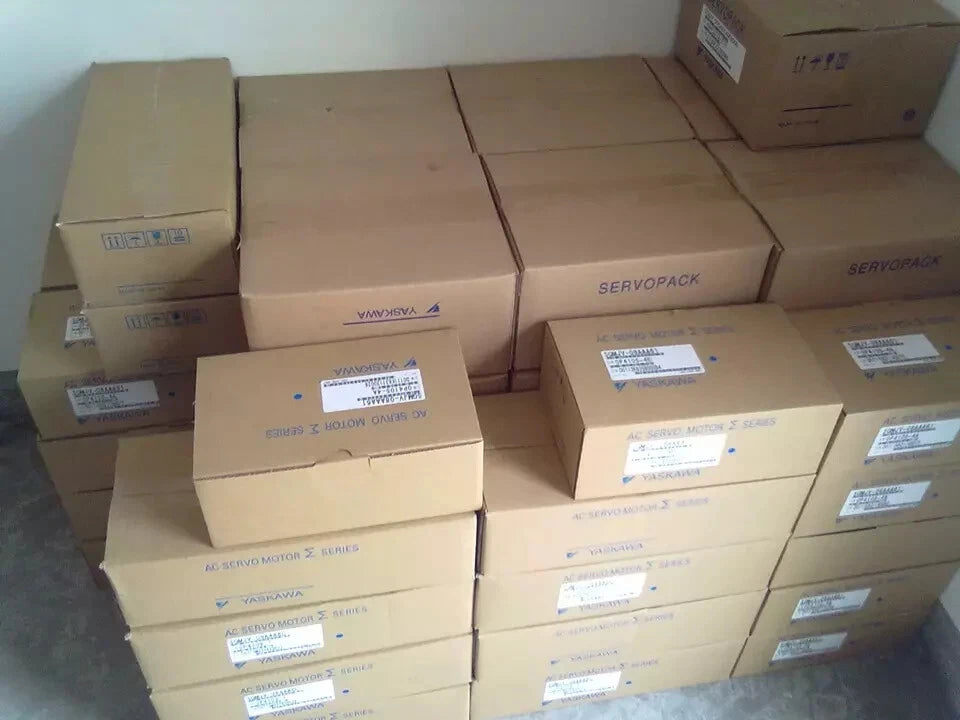 1PC New Yaskawa SGMG-09A2AC Servo Motor SGMG09A2AC Expedited Shipping