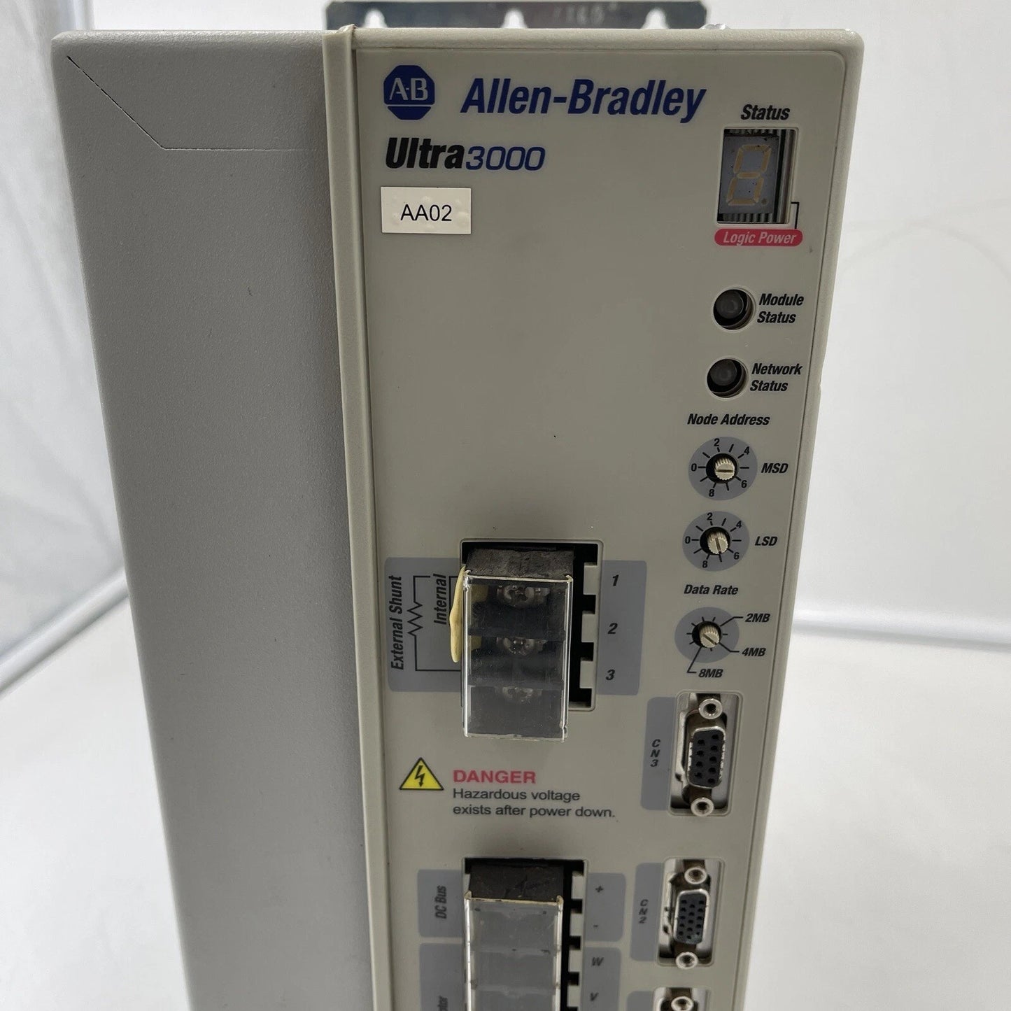 NEW AB 2098DSDHV030SE Servo Drive 2098-DSD-HV030-SE