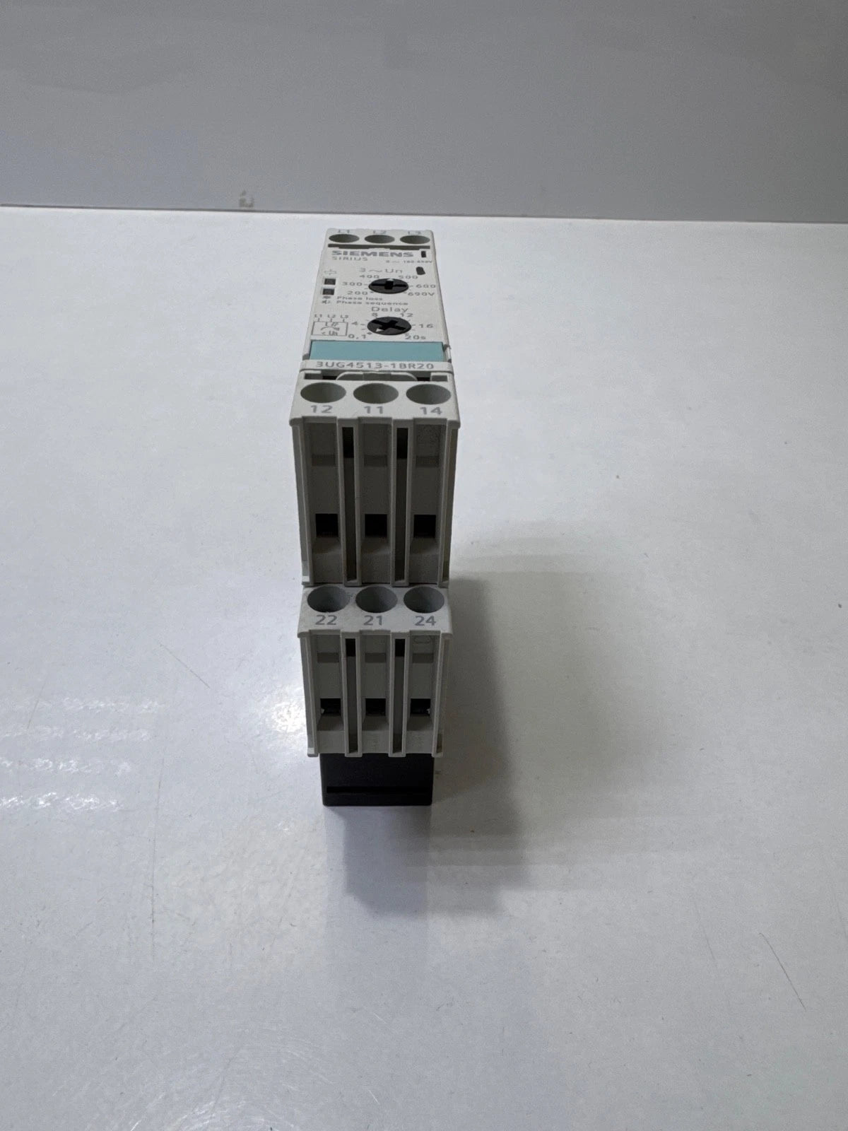 ONE NEW Siemens 3UG4513-1BR20 Phase Monitoring Relay 3UG4 513-1BR20