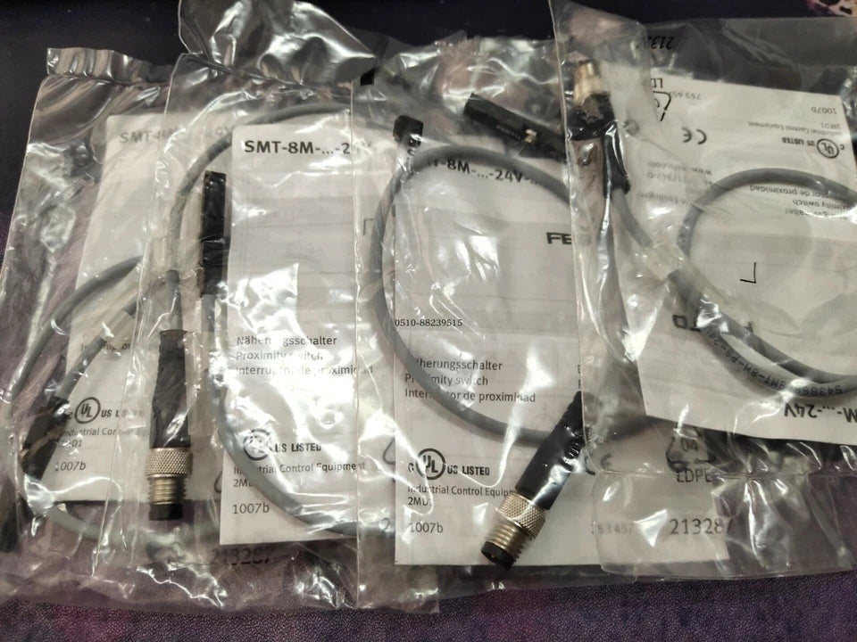 FESTO SMT-8M-PS-24V-K-0.3-M8D 1PC New Switch Sensor Free Shipping