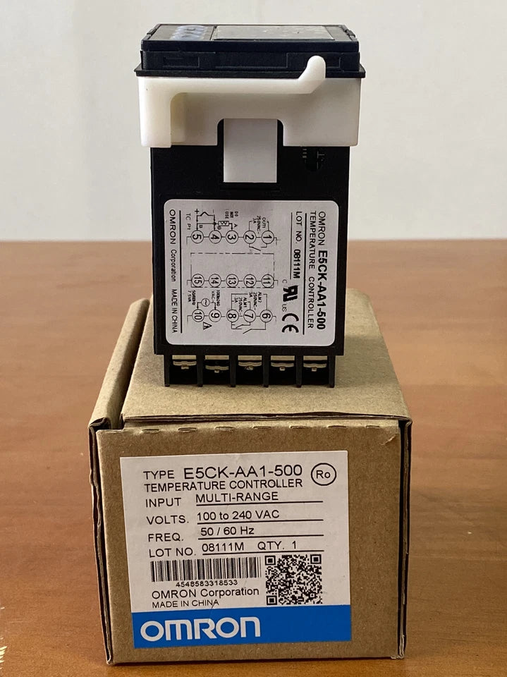Omron E5CK-AA1-500 Temperature Controller New One Free Shipping E5CKAA1500