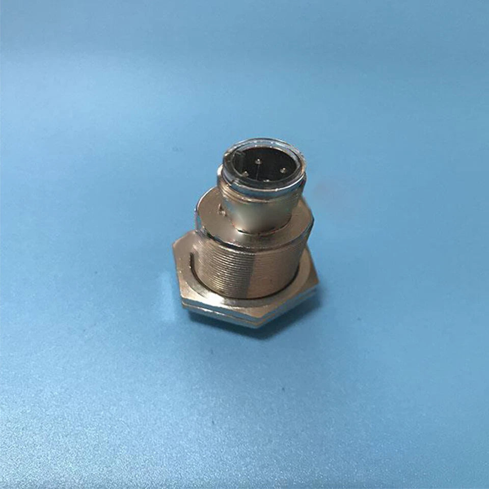 1PC New Omron E2A-M18KS08-M1-B1 Proximity Sensor E2AM18KS08M1B1 In Box