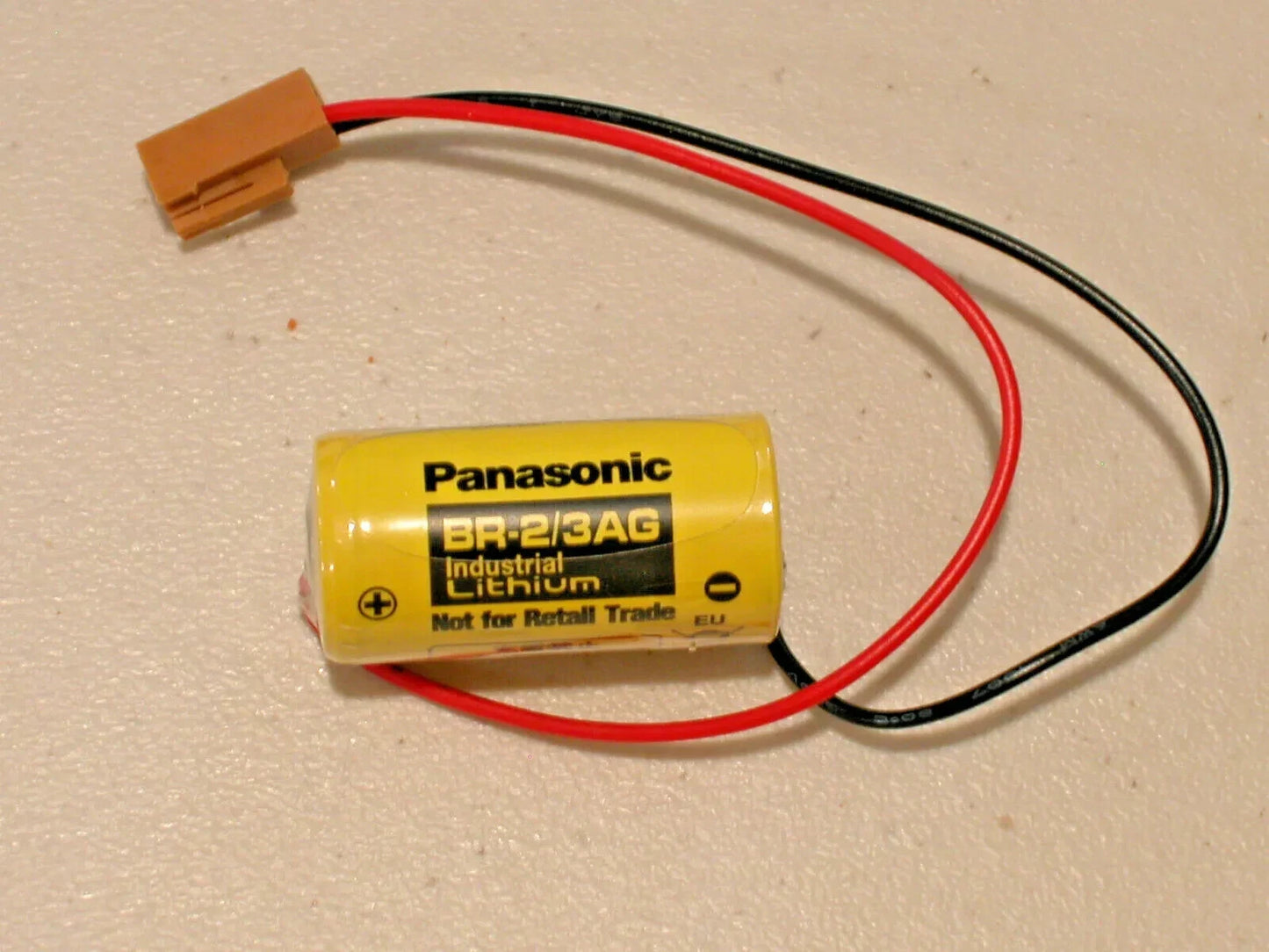 New BR-2/3AG 3V Lithium Battery with Wire / Plug AFP8801
