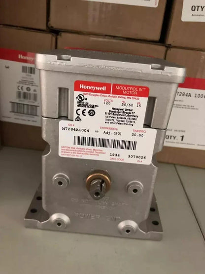 New Honeywell M7284A-1004 Modutrol Motor M7284A1004 Expedited Shipping