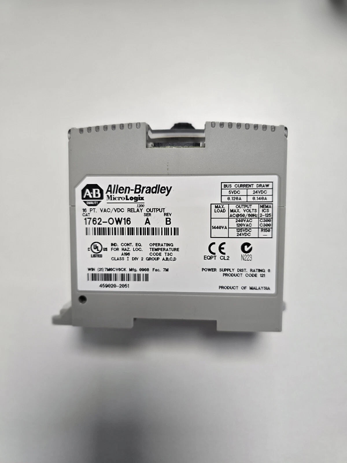 Allen-Bradley 1762-OW16 /B MicroLogix 16 PT VAC/VDC Relay Output Module 1762OW16