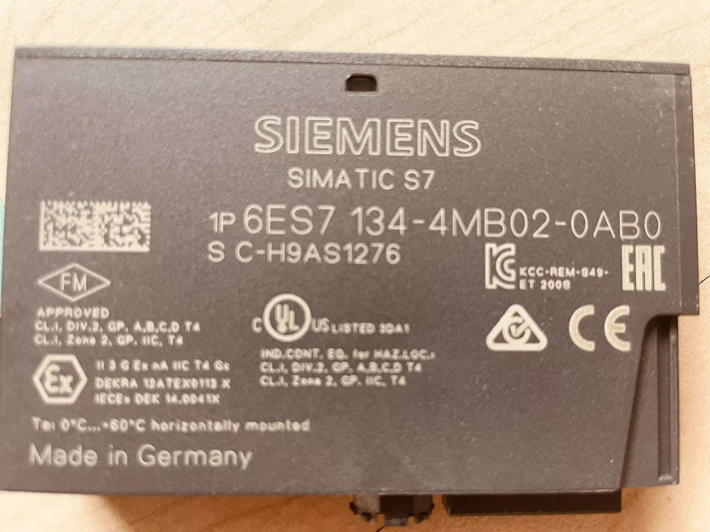 6ES7 134-4MB02-0AB0 NEW SIEMENS 6ES7134-4MB02-0AB0 Electronic Module ET 200S