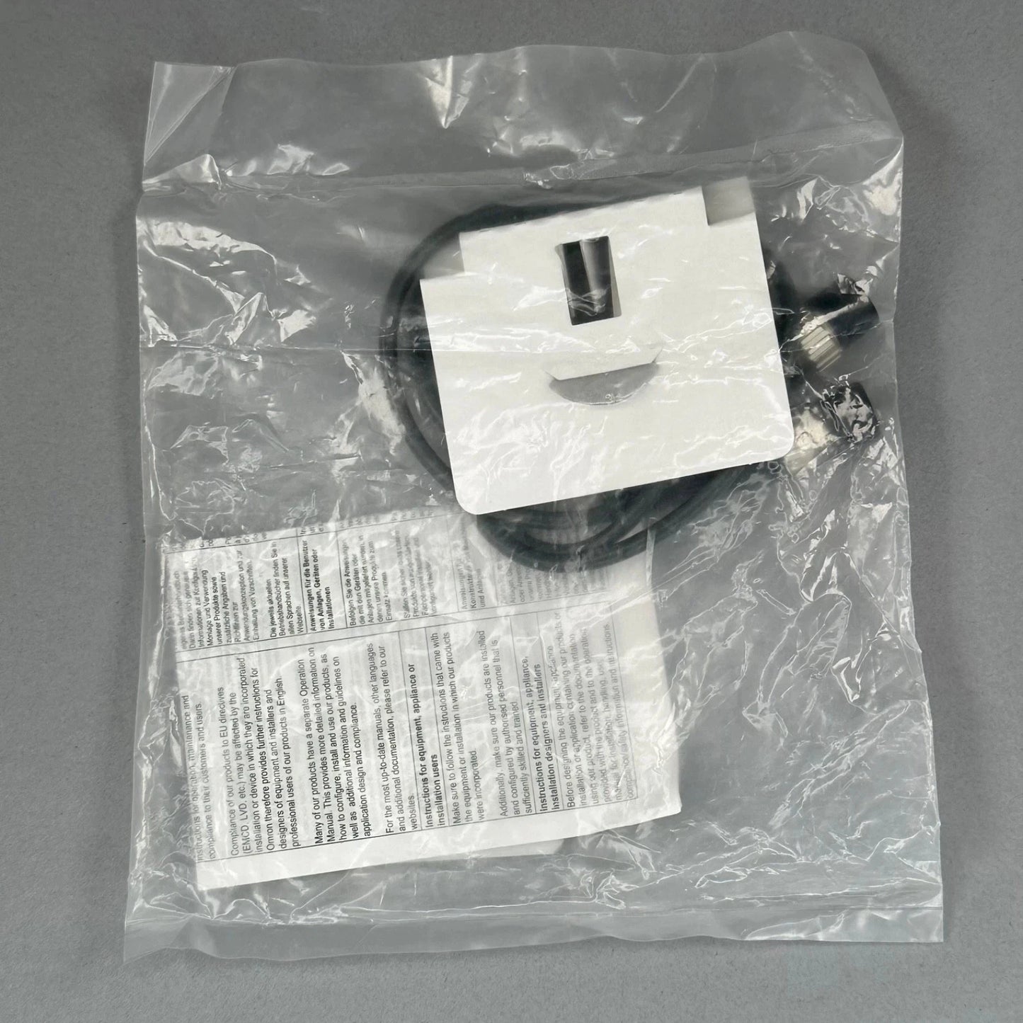 Omron Photoelectric Sensor E3ZM-CT61-M1TJ 0.3M 10-30V x 1 PC