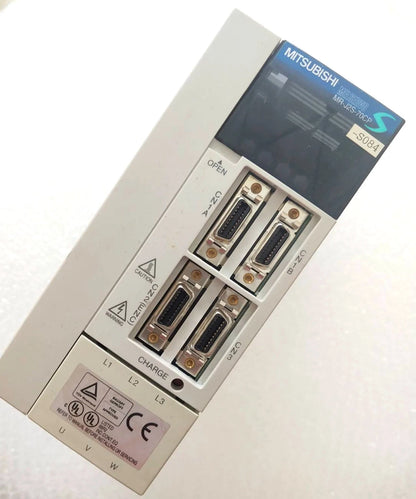 ONE NEW MR-J2S-70CP-S084 Mitsubishi Servo Drive