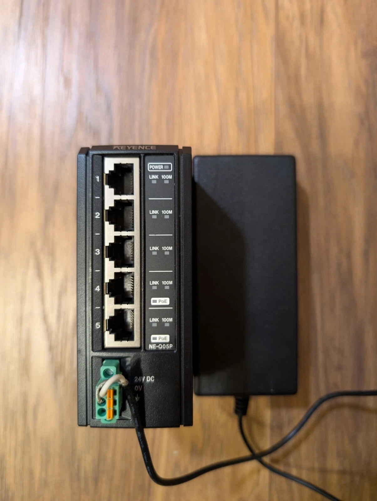 One NEW Keyence NE-Q05 Ethernet Switch