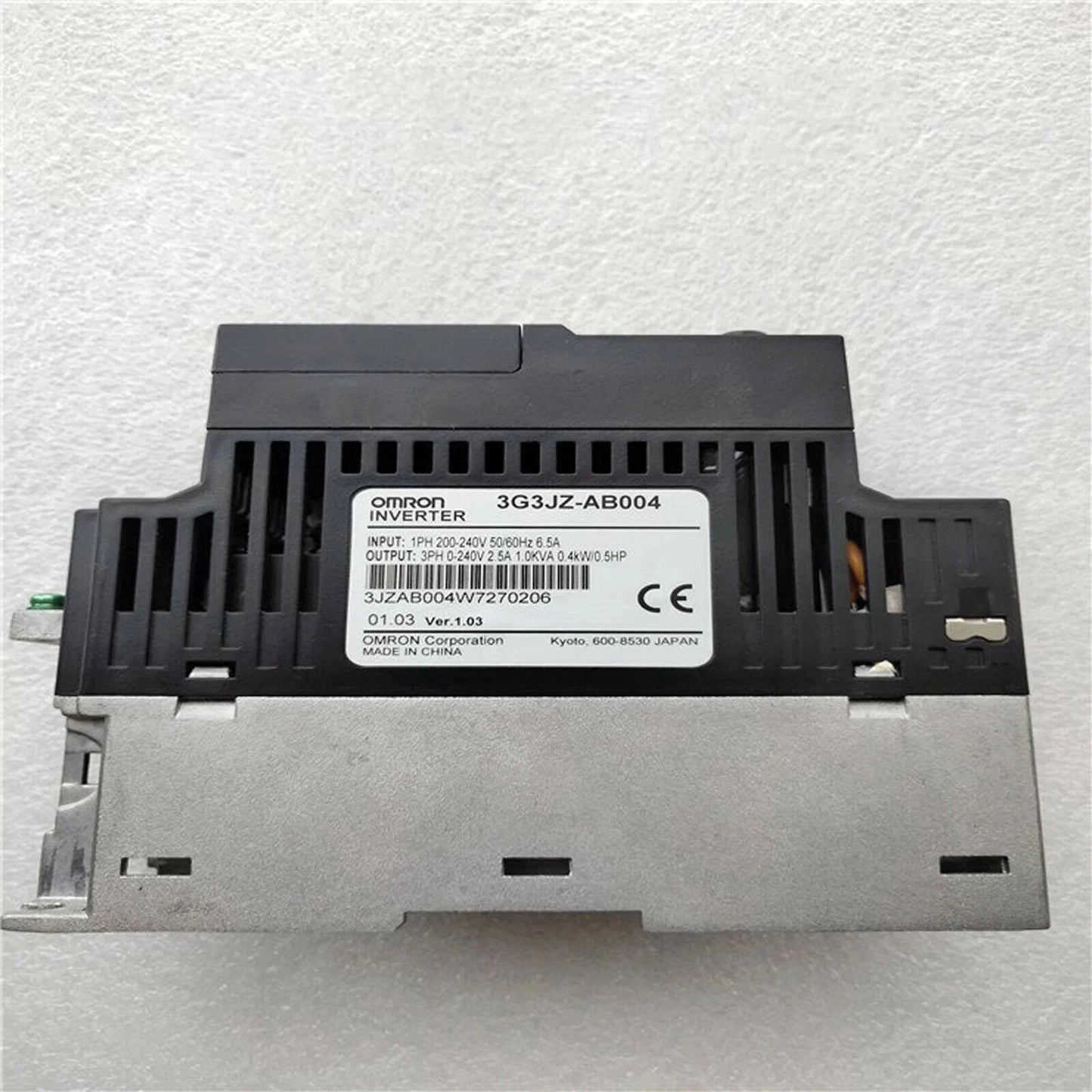 PLC Inverter 3G3JZ-AB004 0.4KW 220V 1PC New In box OMRON Fast Ship