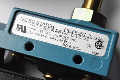 NEW IN BOX Honeywell BZE6-2RQ8 Limit Micro Switch BZE62RQ8