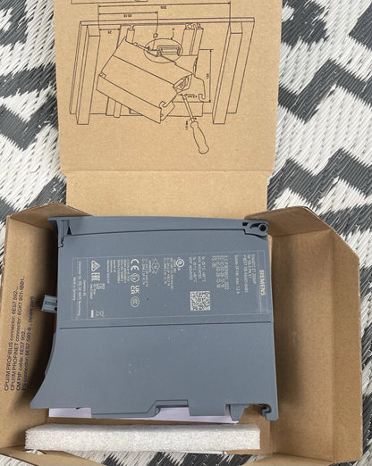 6ES7155-5AA01-0AB0 Siemens 6ES7 155-5AA01-0AB0 New 1 PC