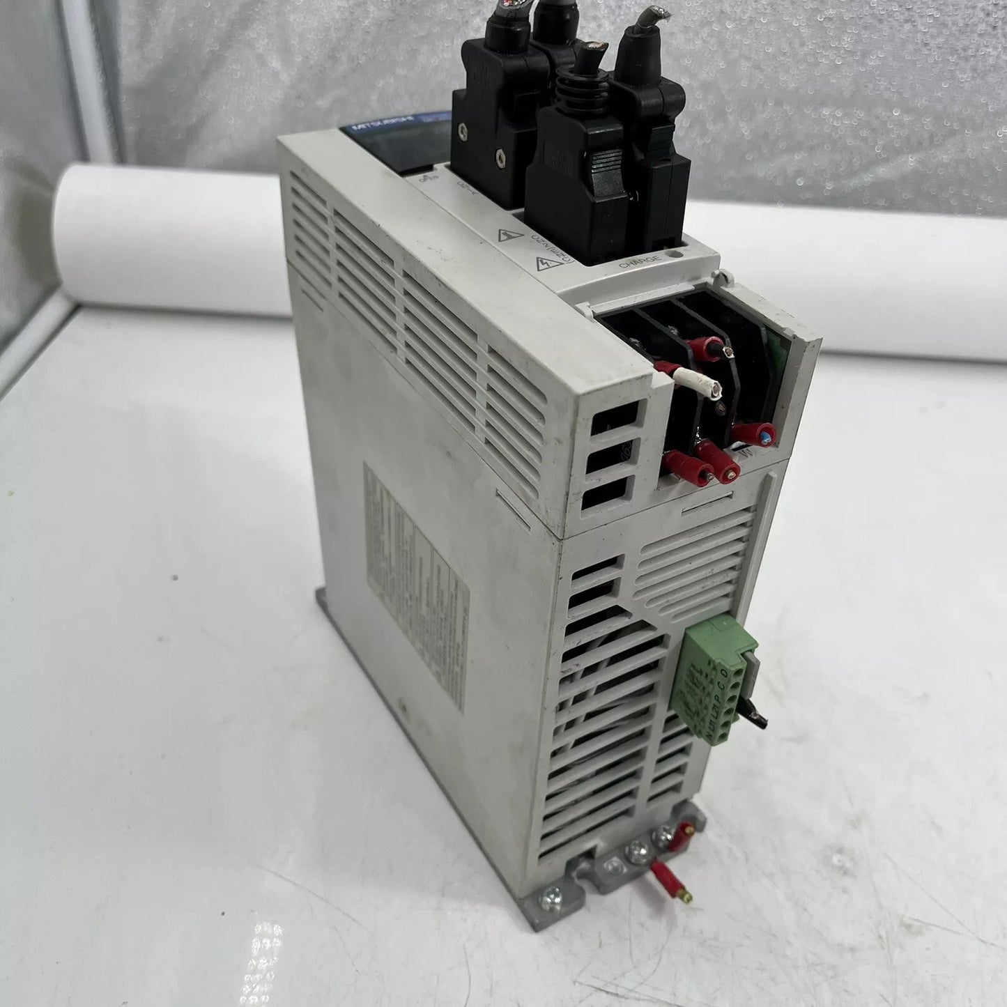 MITSUBISH MR-J2S-70A servo Drive MRJ2S70A New In Box