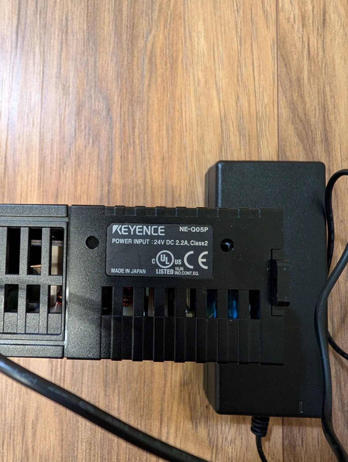 One NEW Keyence NE-Q05 Ethernet Switch