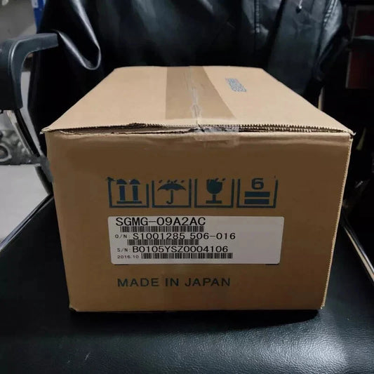 1PC New Yaskawa SGMG-09A2AC Servo Motor SGMG09A2AC Expedited Shipping