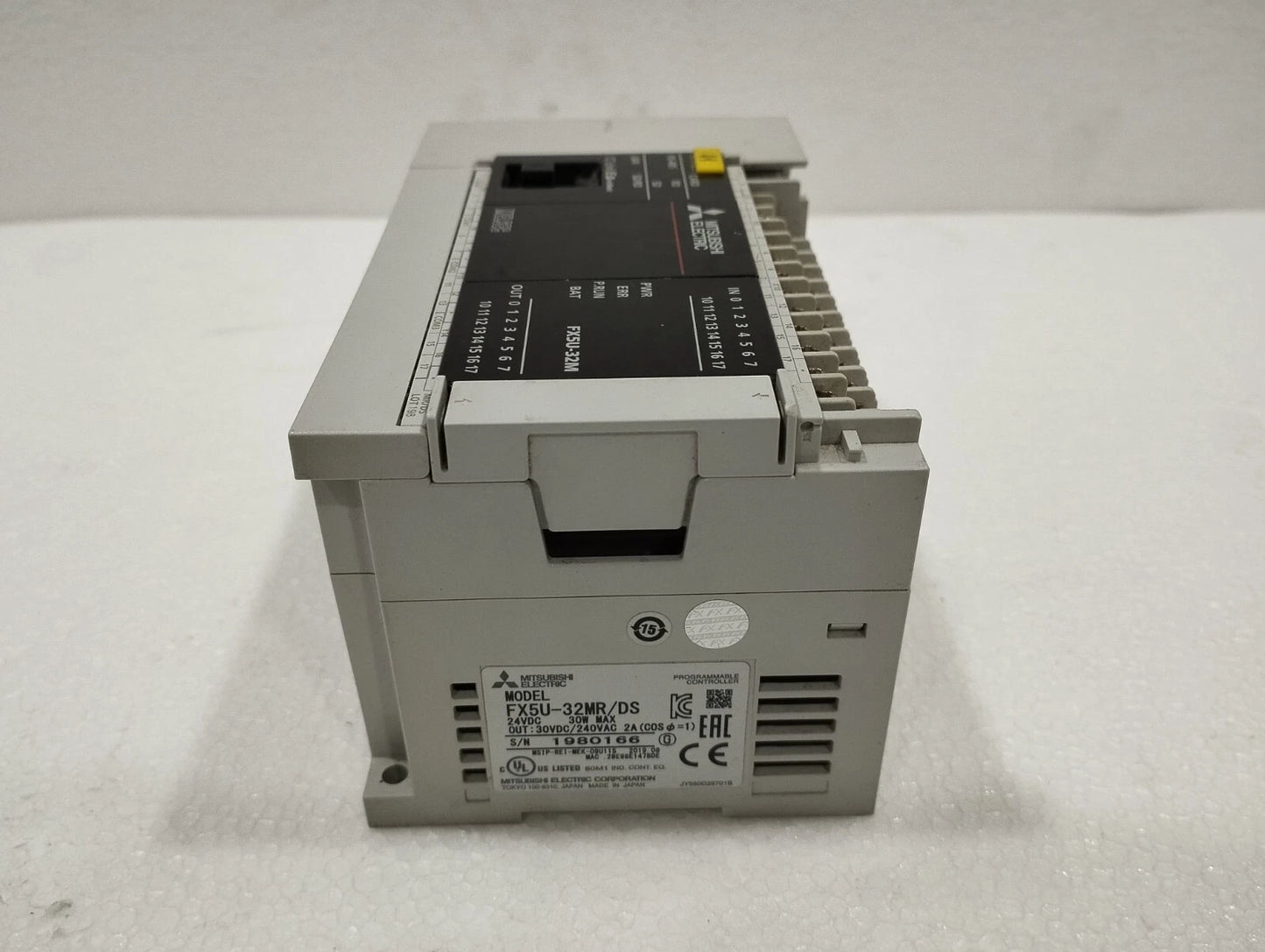 MITSUBISHI FX5U-32MR/ES New In Box 1PCS Free Expedited Shipping