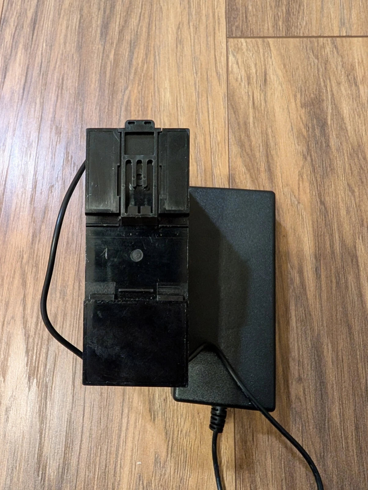 One NEW Keyence NE-Q05 Ethernet Switch