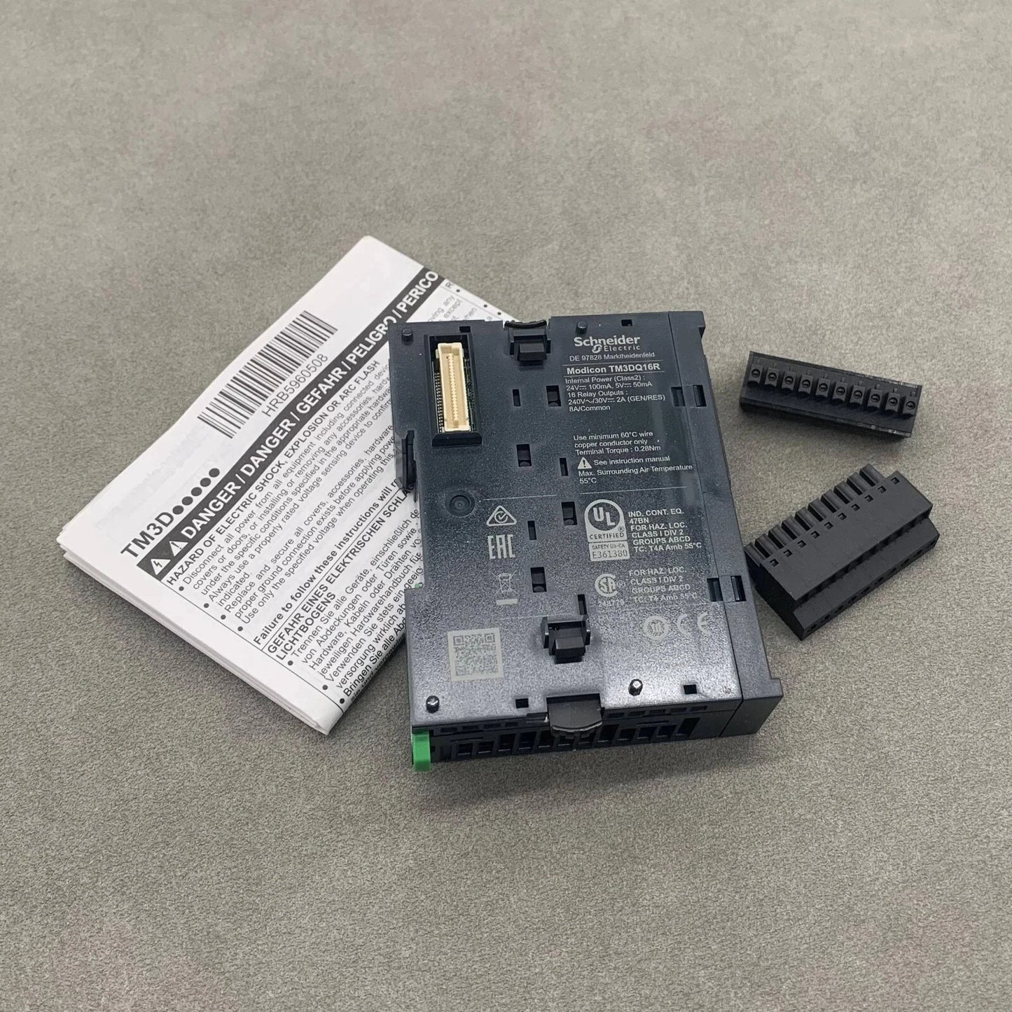 New In Box SCHNEIDER TM3DQ16R Output Module Free Shipping