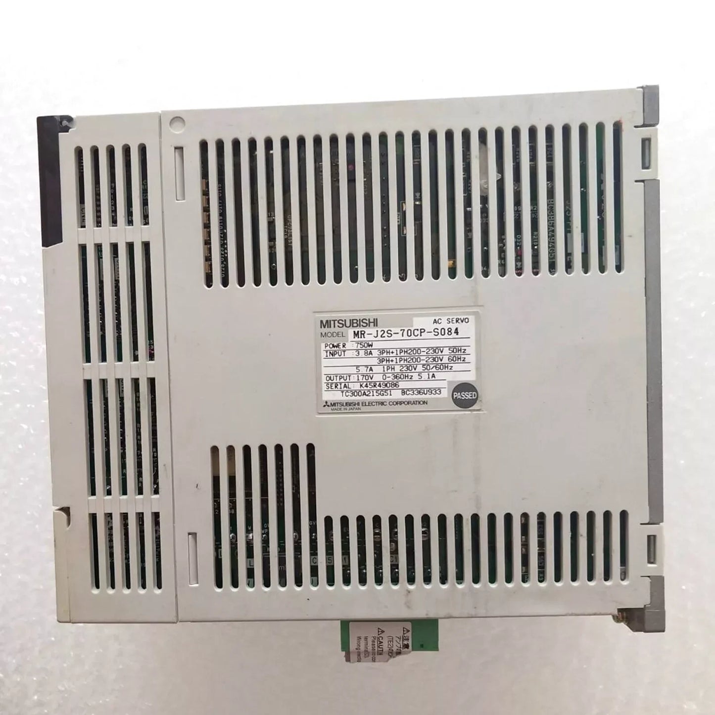 ONE NEW MR-J2S-70CP-S084 Mitsubishi Servo Drive