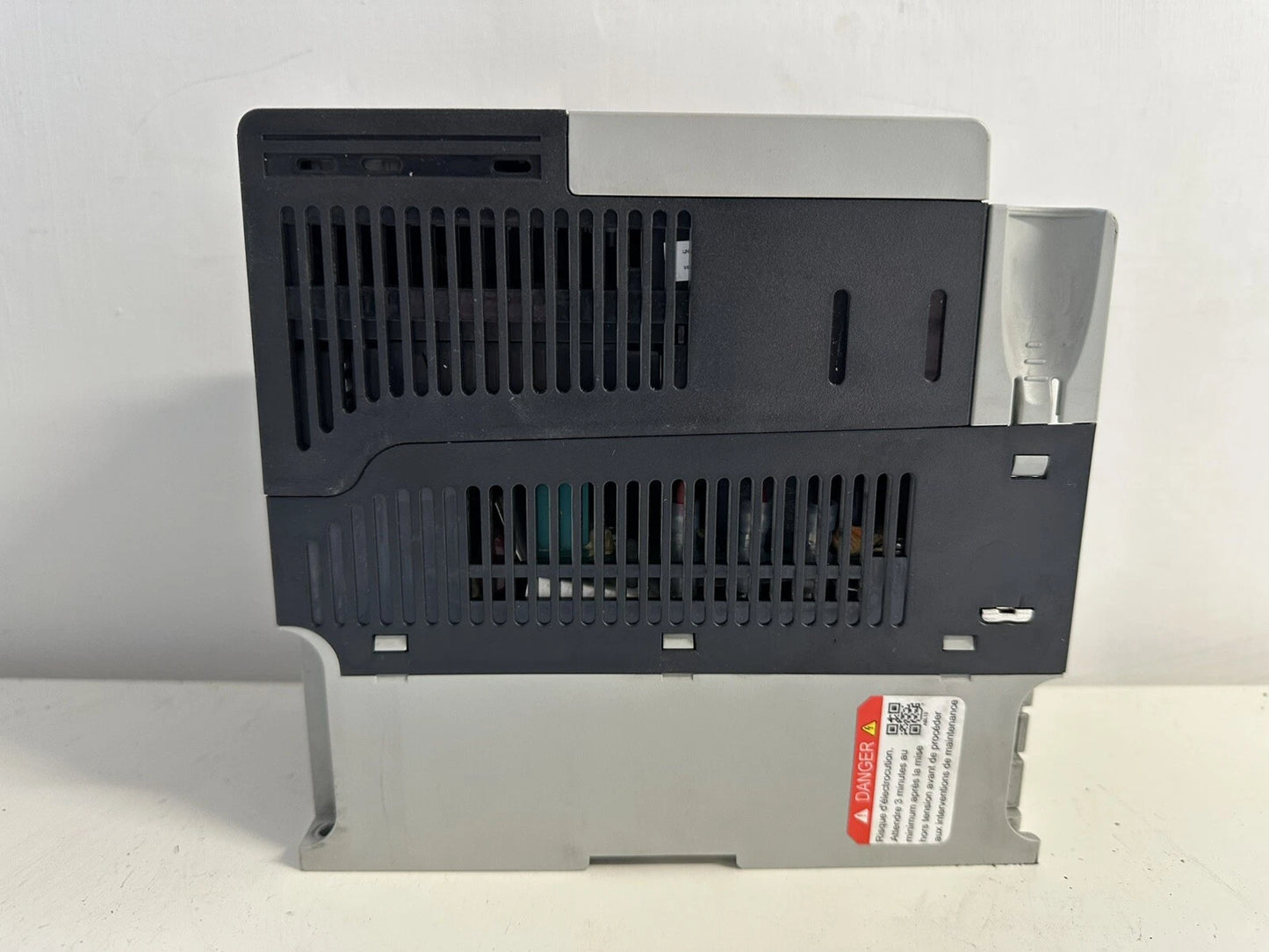 New Allen-Bradley 25B-D010N114 PowerFlex 525 4kW 5Hp AC Variable Frequency Drive