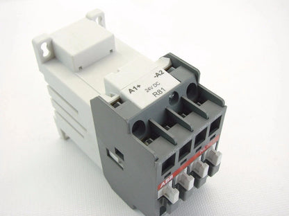 NEW ABB 1SBH143001R8131 24 VDC 4-POLE CONTACTOR RELAY NL31E 3-NO 1-NC