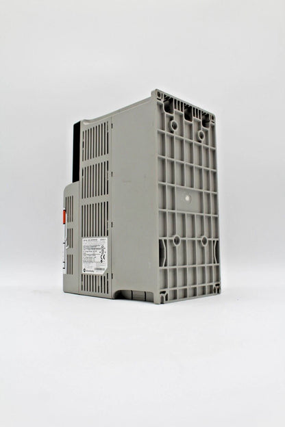 Allen-Bradley AB 22C-D010N103 PowerFlex 400 4 kW 5 HP AC Drive 22CD010N103