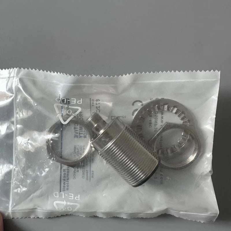 Proximity Switch Sensor For Allen-Bradley 872C-D10NP30-N4 872CD10NP30N4 10-30VDC