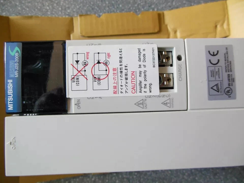 Mitsubishi MR-J2S-200B AC Servo Drive New In Box MRJ2S200B PLC