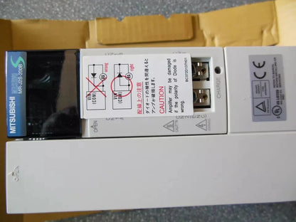 Mitsubishi MR-J2S-200B AC Servo Drive New In Box MRJ2S200B PLC
