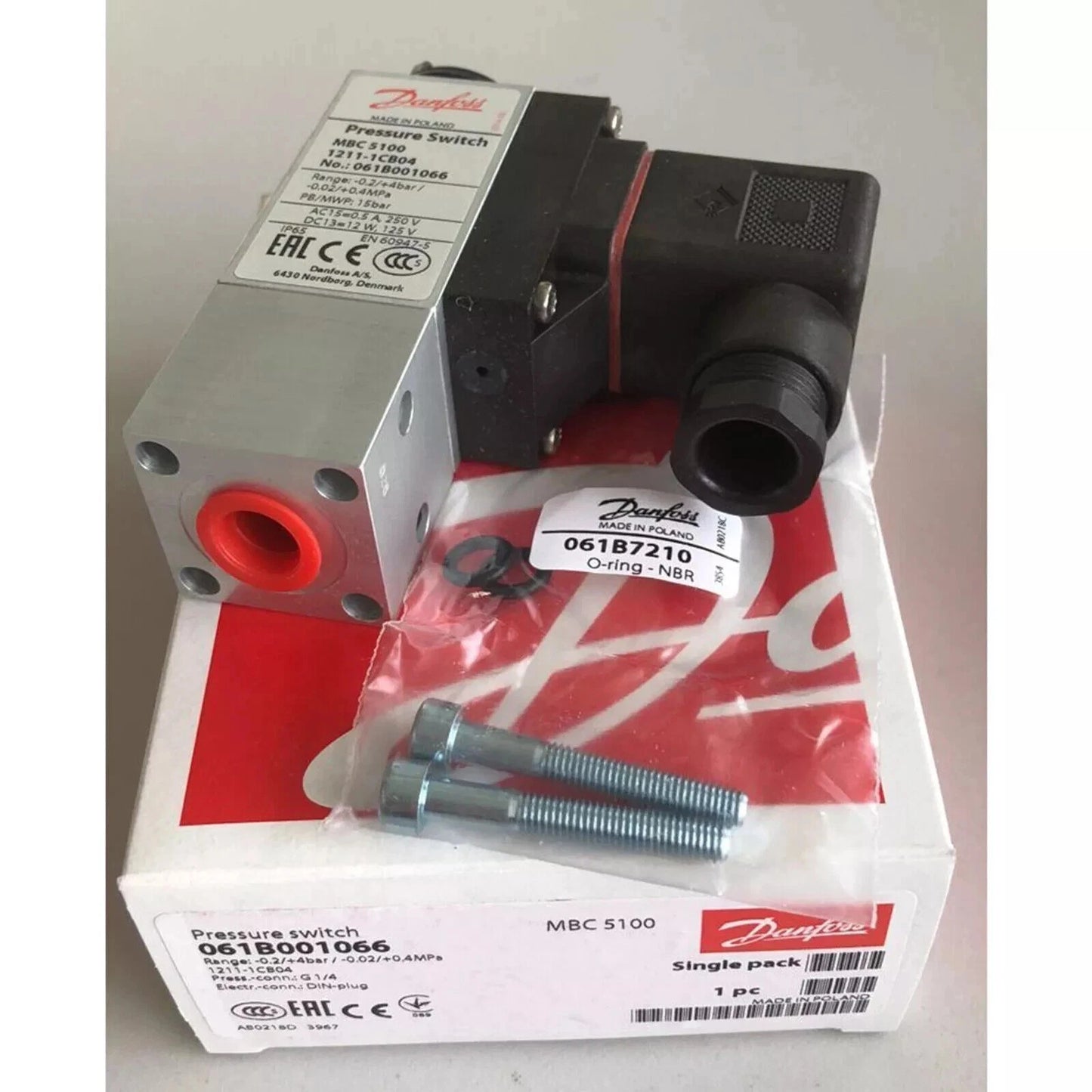 1PCS NEW IN BOX Danfoss MBC5100 1211-1CB04 061B001066 pressure switch Fast Ship