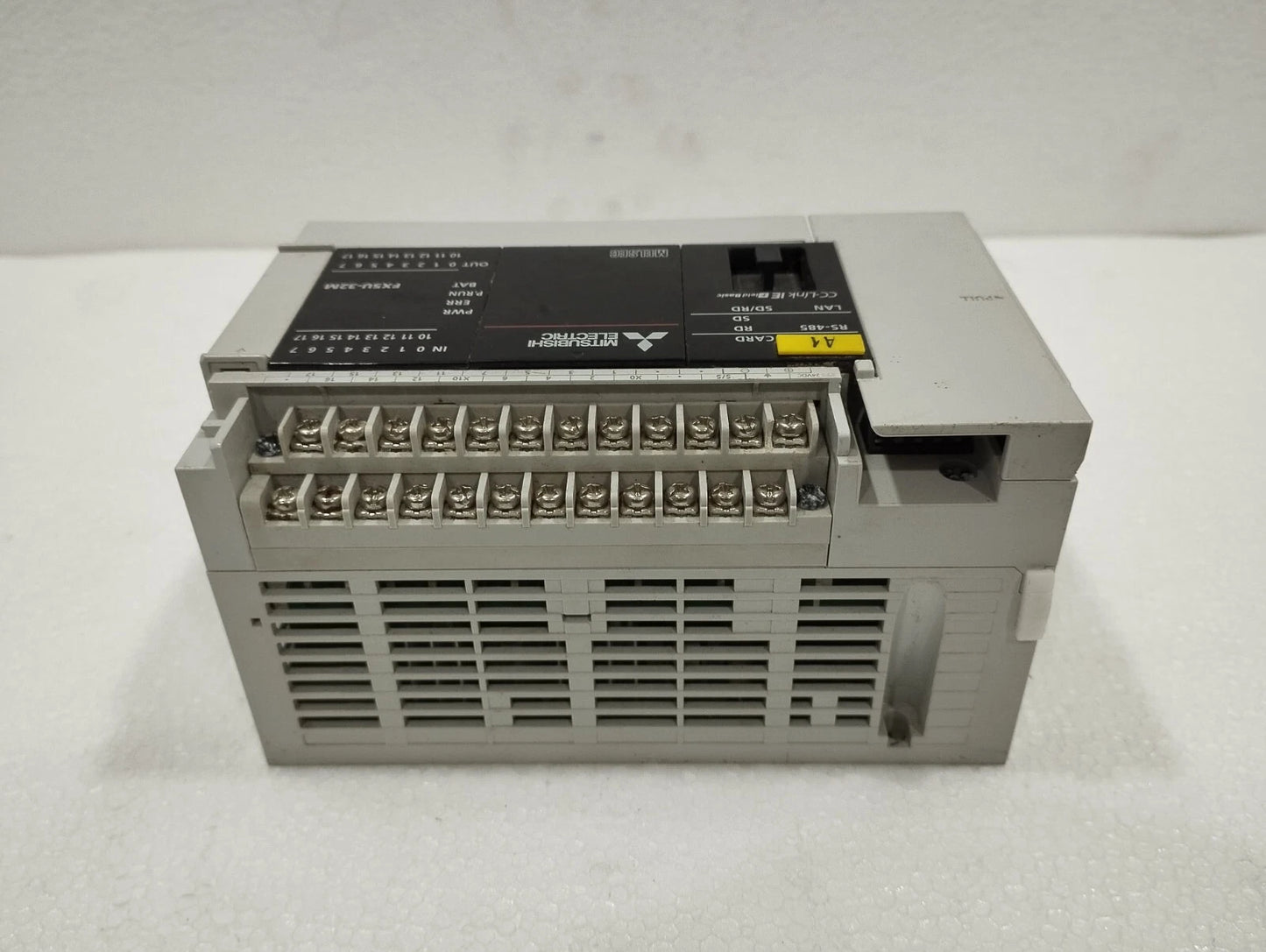 MITSUBISHI FX5U-32MR/ES New In Box 1PCS Free Expedited Shipping