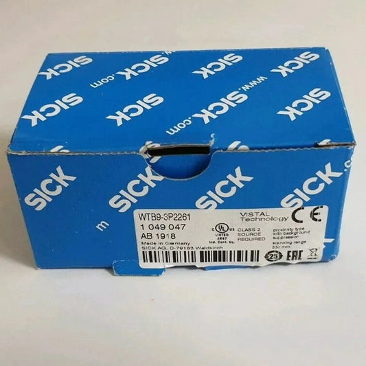 New In Box Sick WTB9-3P2261 Photoelectric Sensors
