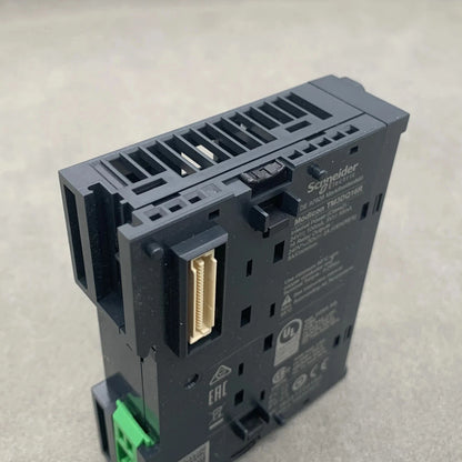 New In Box SCHNEIDER TM3DQ16R Output Module Free Shipping