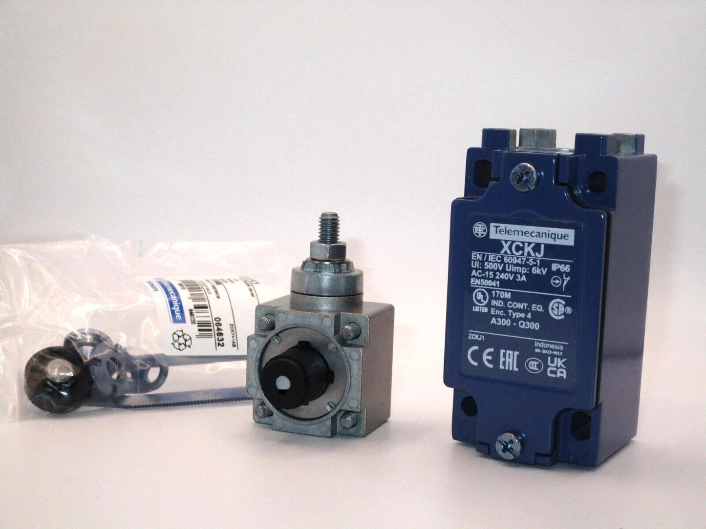 XCKJ10541 Genuine TELEMECANIQUE Limit Switch FAST SHIPPING