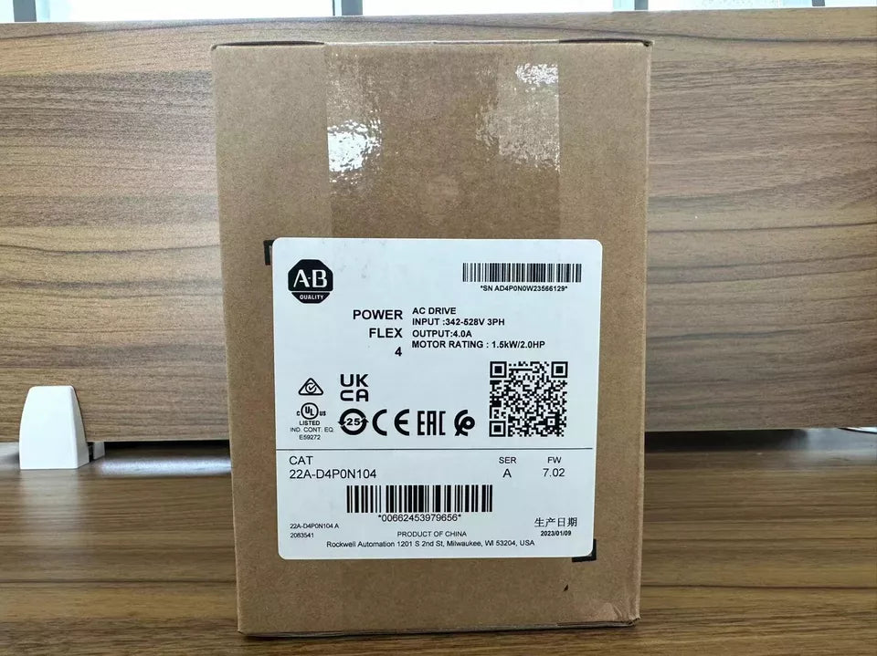 NEW 22A-D4P0N104 22A-D4PON104 Inverter 1.5KW