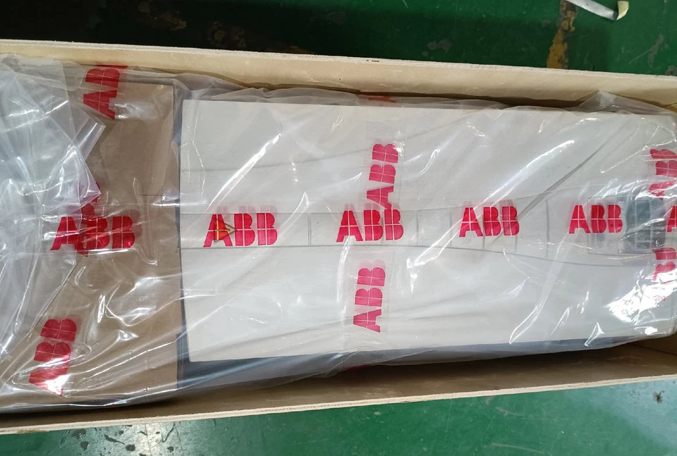 One New ABB ACS550-U1-125A-4 Inverter ACS550U1125A4 Expedited Shipping