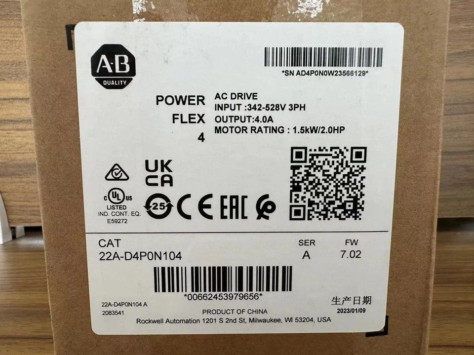 NEW 22A-D4P0N104 22A-D4PON104 Inverter 1.5KW